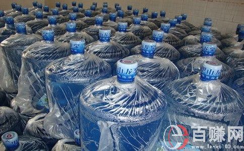 窮人創(chuàng)業(yè)經(jīng):做桶裝水生意,年入30萬(wàn)! 第1張 窮人創(chuàng)業(yè)經(jīng):做桶裝水生意,年入30萬(wàn)! 第1張